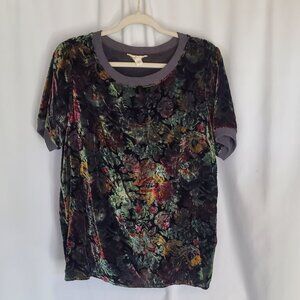 Cousin Earl Print Velvet Tee